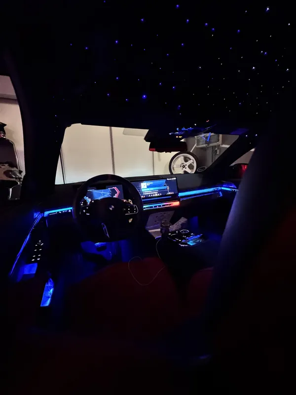 BMW M5: Sternenhimmel – Innenraum- und Detailansicht 1