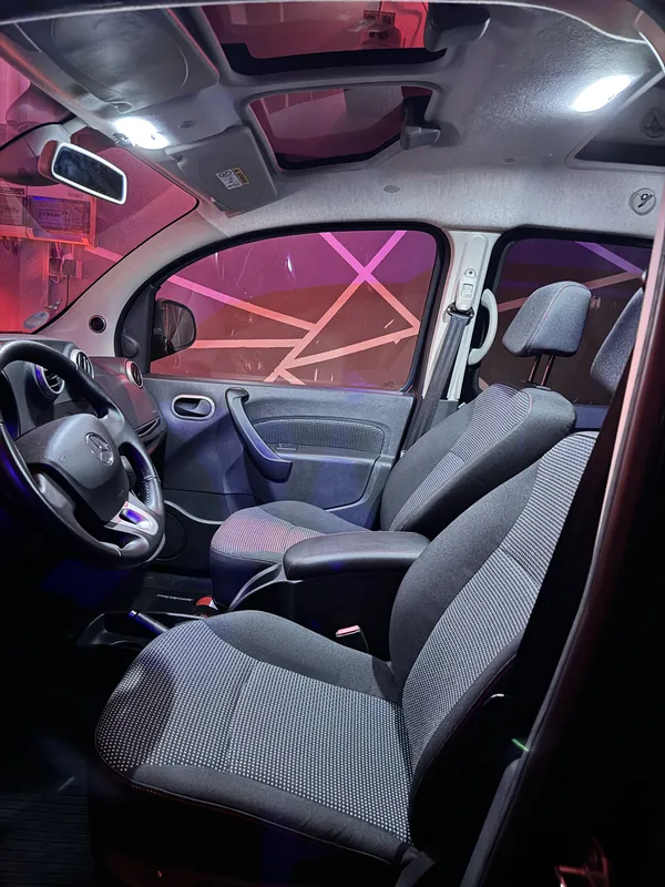 Mercedes-Benz Citan: Ambientebeleuchtung – Innenraum- und Detailansicht 5