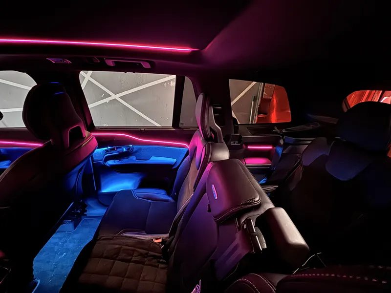 Volvo XC90: Ambientebeleuchtung – Innenraum- und Detailansicht 3