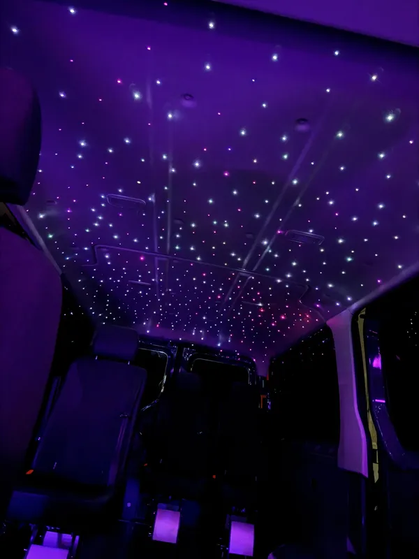 Volkswagen Crafter: Ambientebeleuchtung & Sternenhimmel – Innenraum- und Detailansicht 5