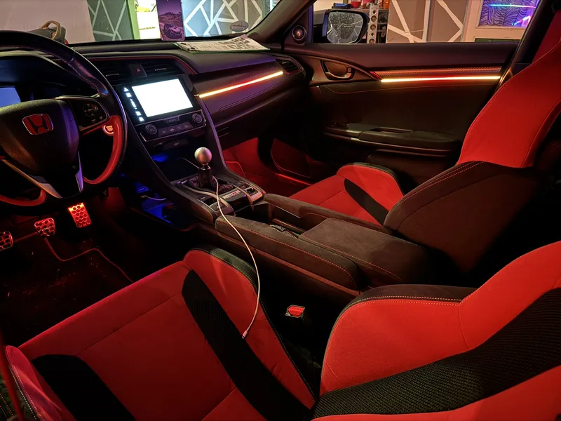Honda Civic: Ambientebeleuchtung – Innenraum- und Detailansicht 3