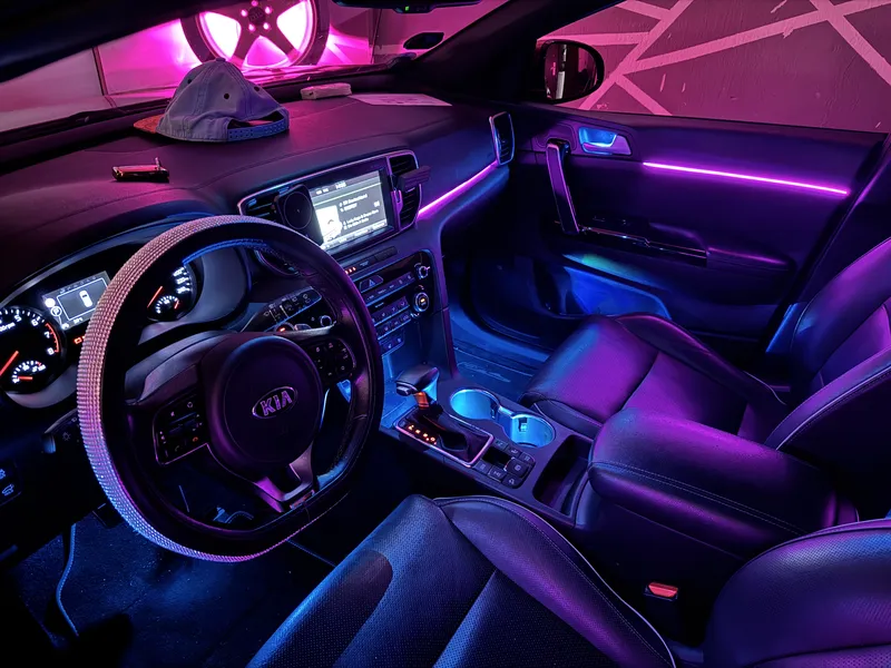 Kia Sportage: Ambientebeleuchtung & Sternenhimmel – Innenraum- und Detailansicht 2