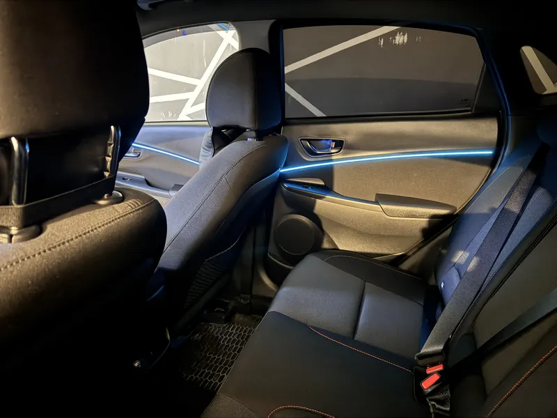 Hyundai Kona: Ambientebeleuchtung – Innenraum- und Detailansicht 1