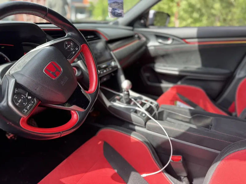 Honda Civic: Ambientebeleuchtung – Innenraum- und Detailansicht 6