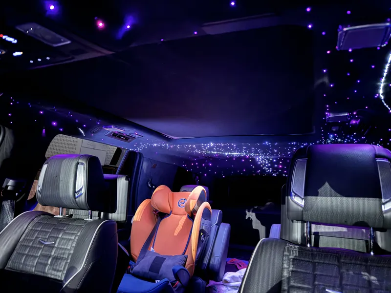 Cadillac Escalade: Sternenhimmel – Innenraum- und Detailansicht 6