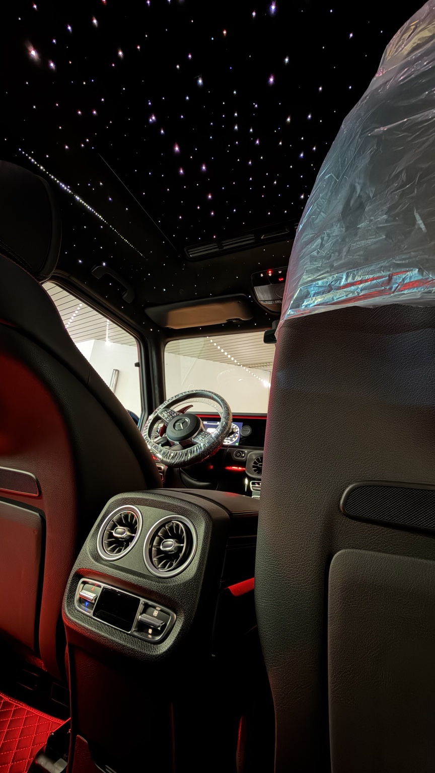 Sternenhimmel in einer Mercedes G-Klasse